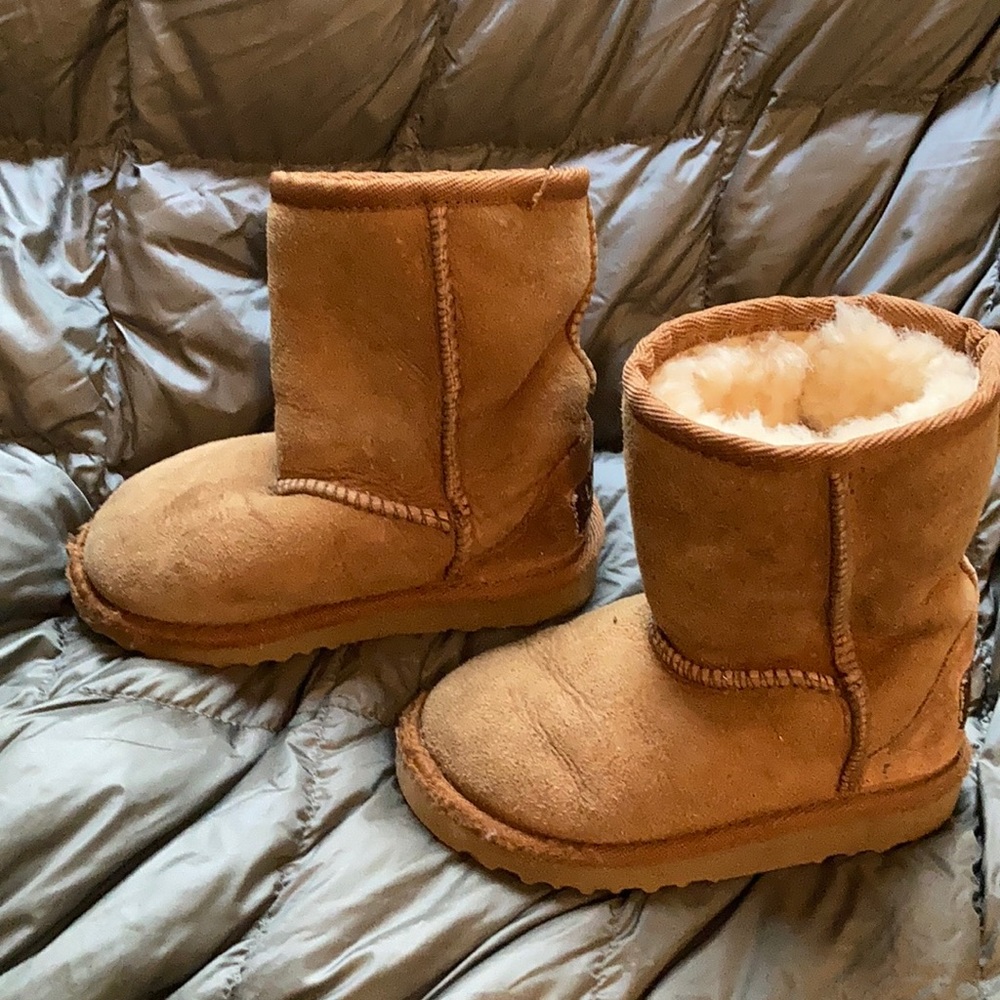 Ugg Kids Boot size small